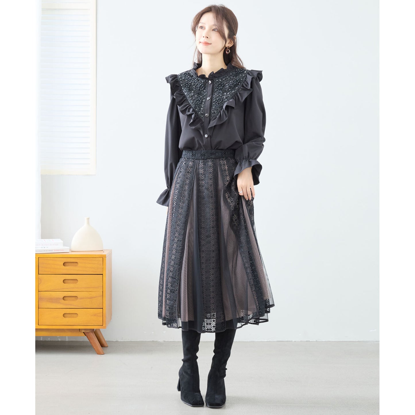 Long sleeve shirt 褶邊襯衫
