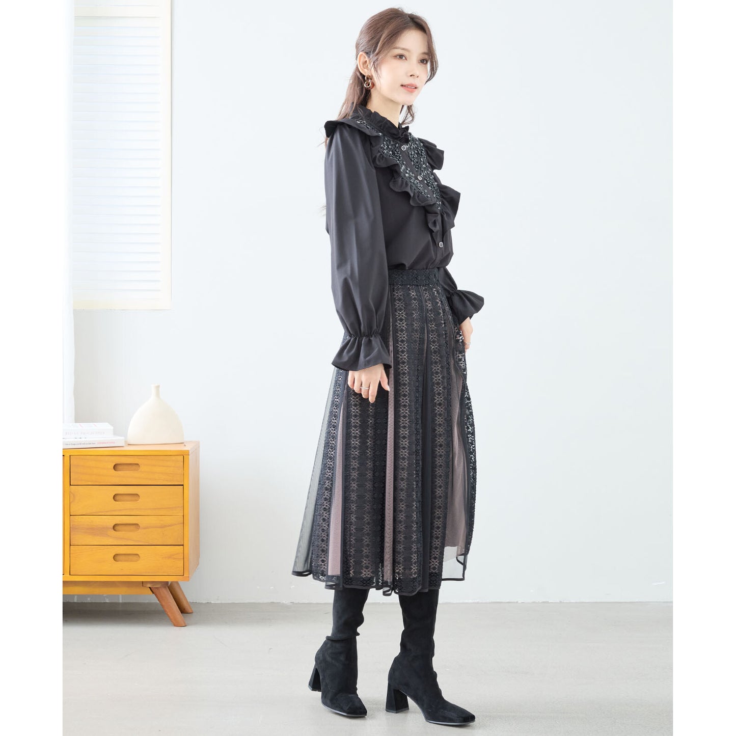 Long sleeve shirt 褶邊襯衫