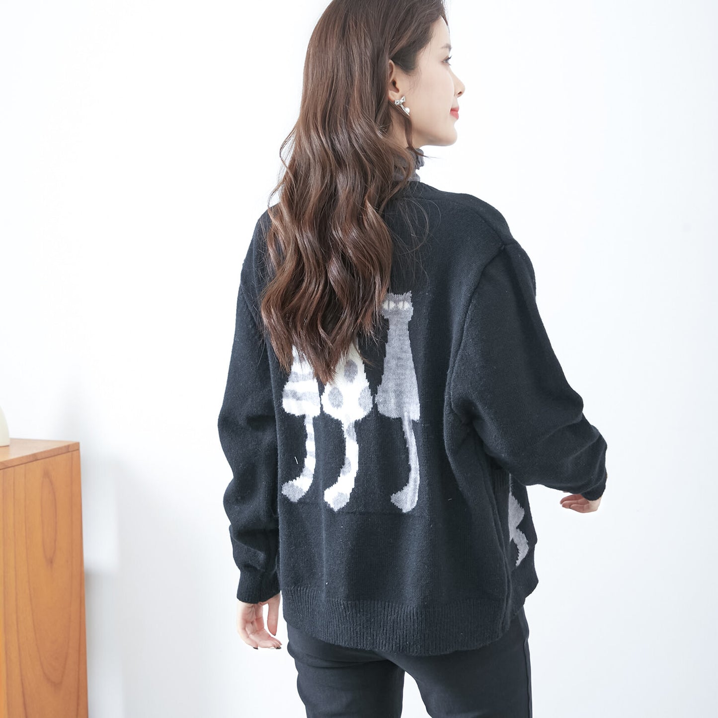 Cardigan with cute cats 可愛貓咪開襟衫