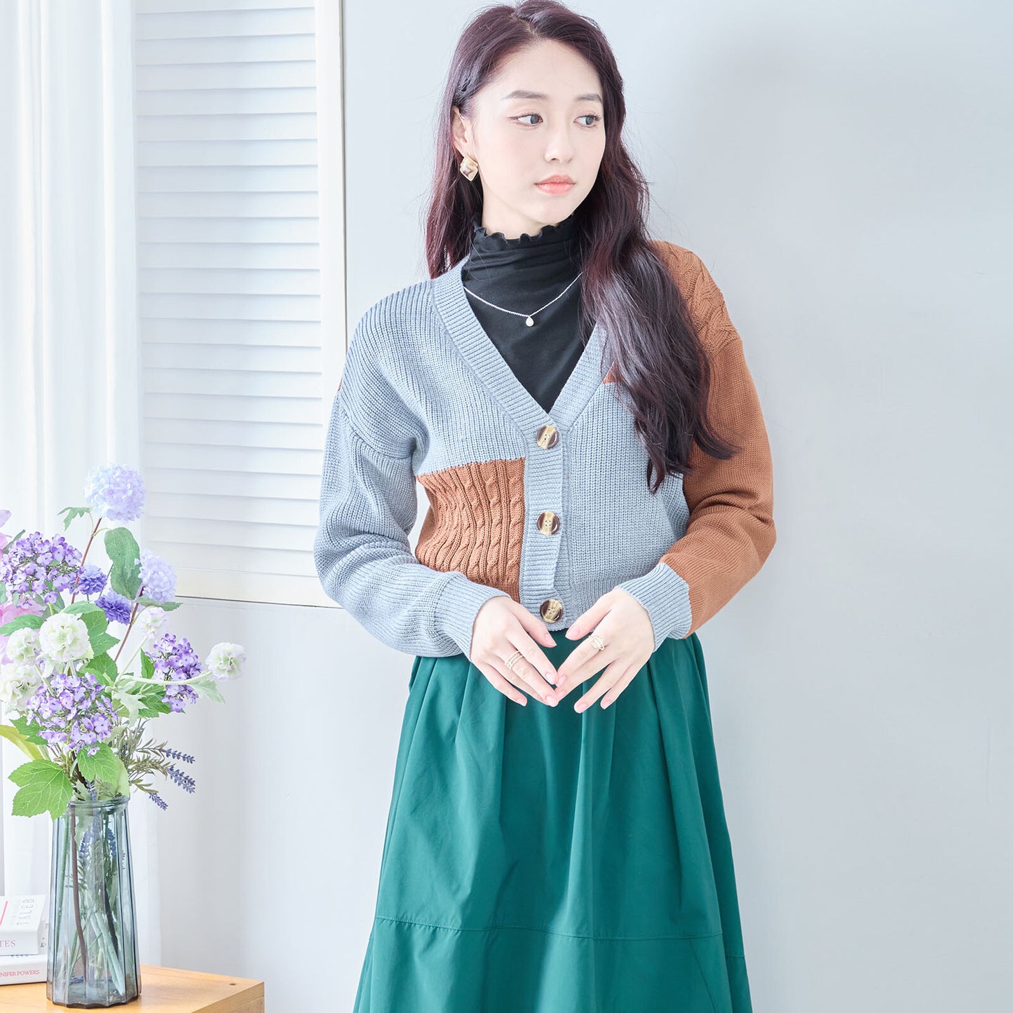 Colour Block Cardigan 開襟衫