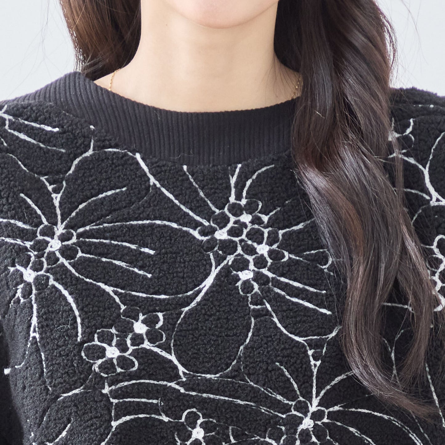 Cozy Flowery Sweater 舒適花花上衣
