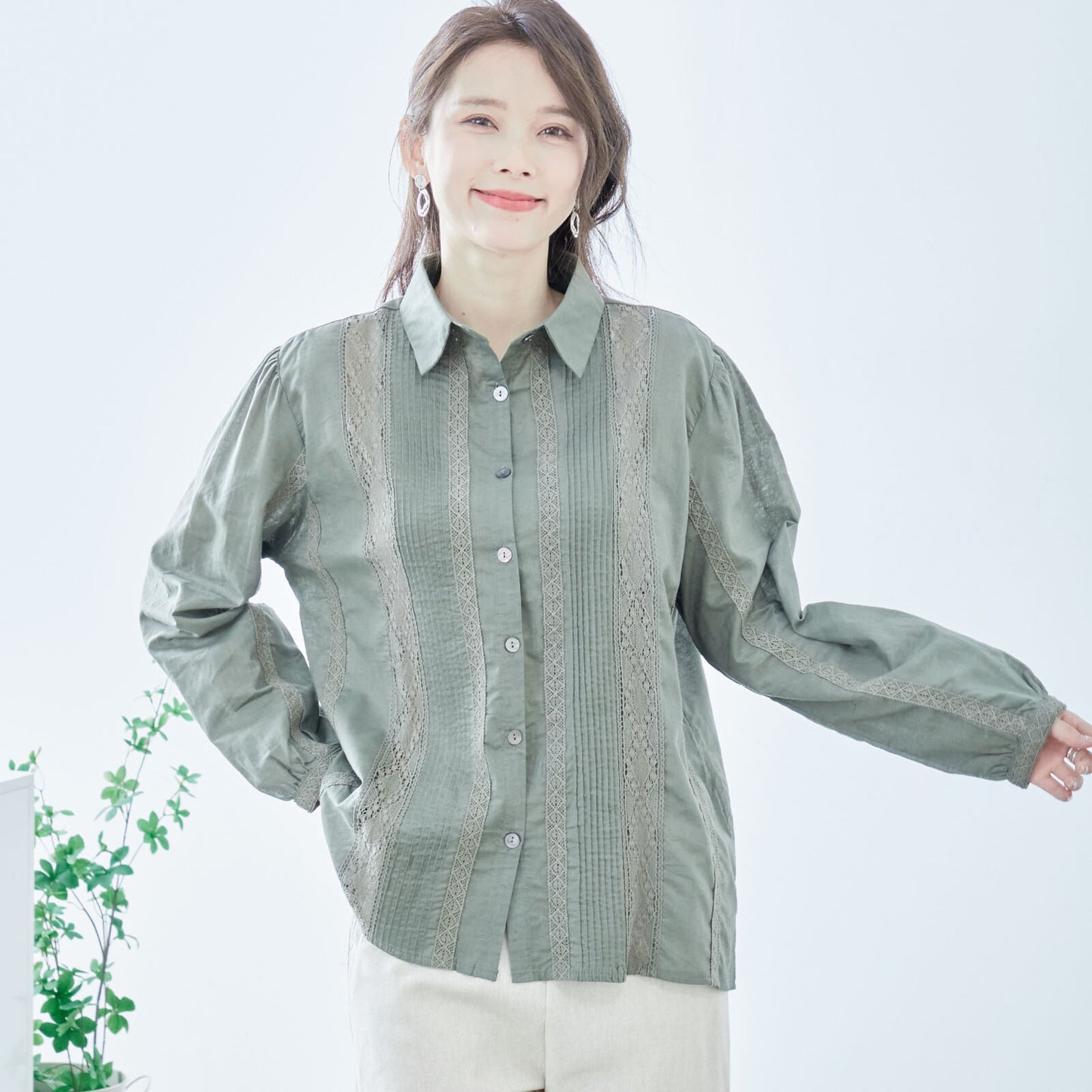 Button-Up Shirt / Blouse 襯衫