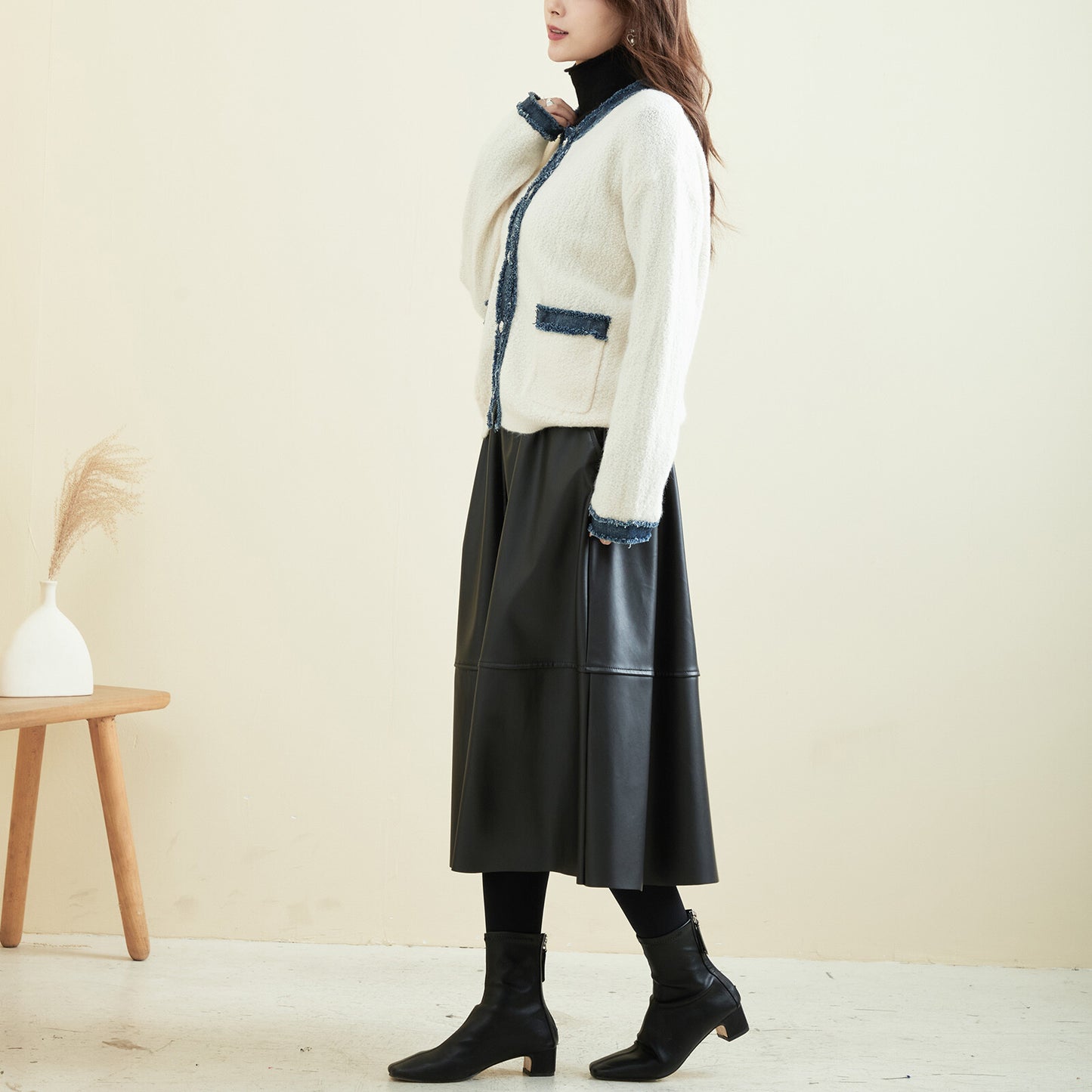 Cardigan (with Denim) 開襟衫（配牛仔布）
