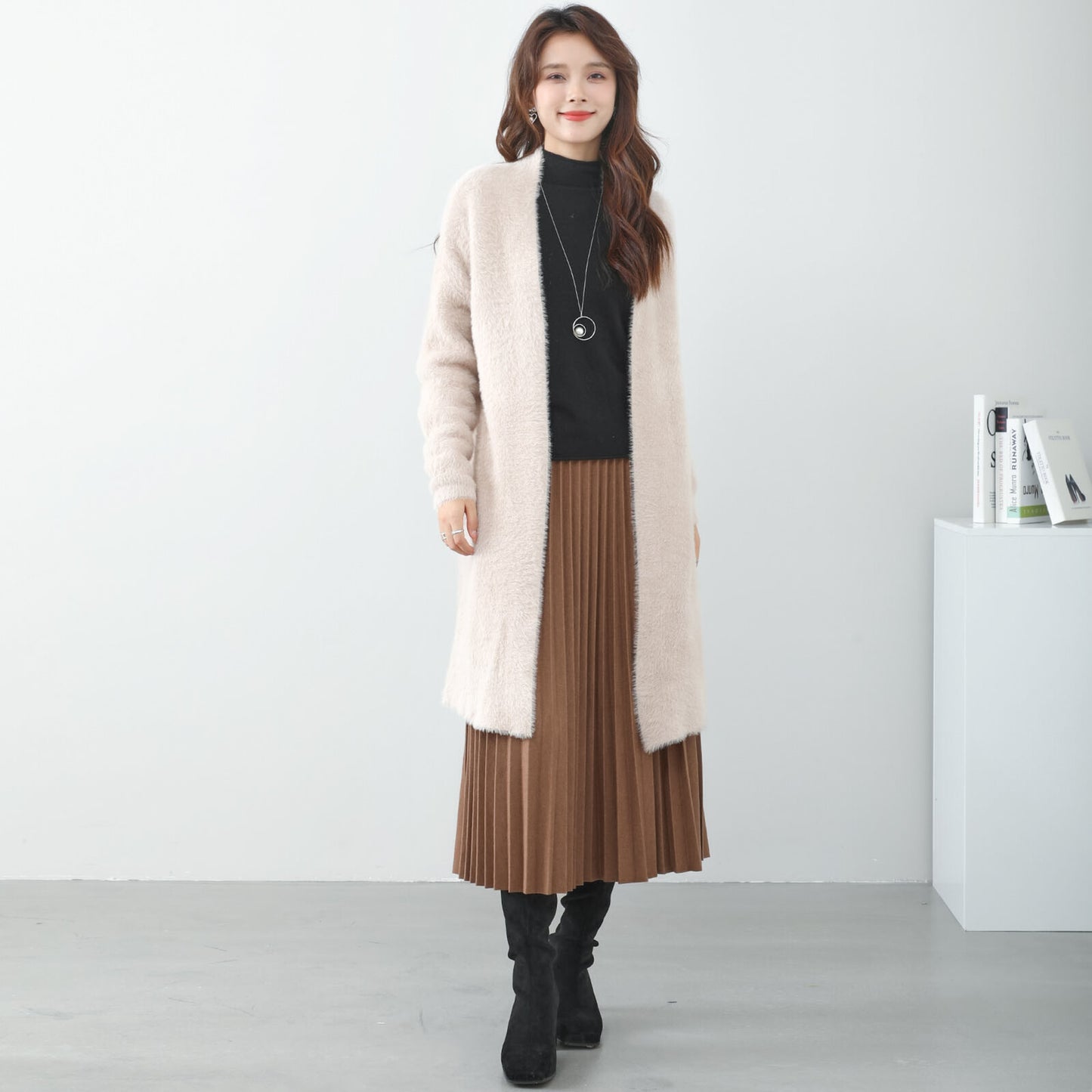 Shaggy Cardigan 毛毛無鈕外套