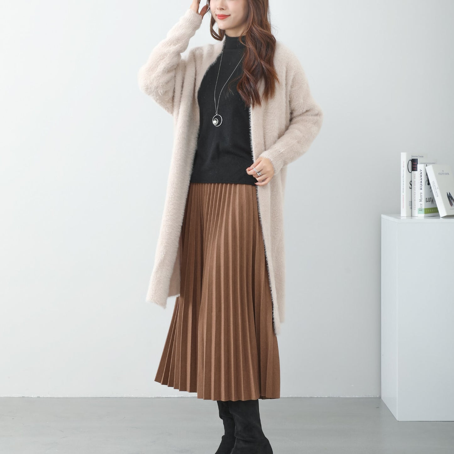 Shaggy Cardigan 毛毛無鈕外套