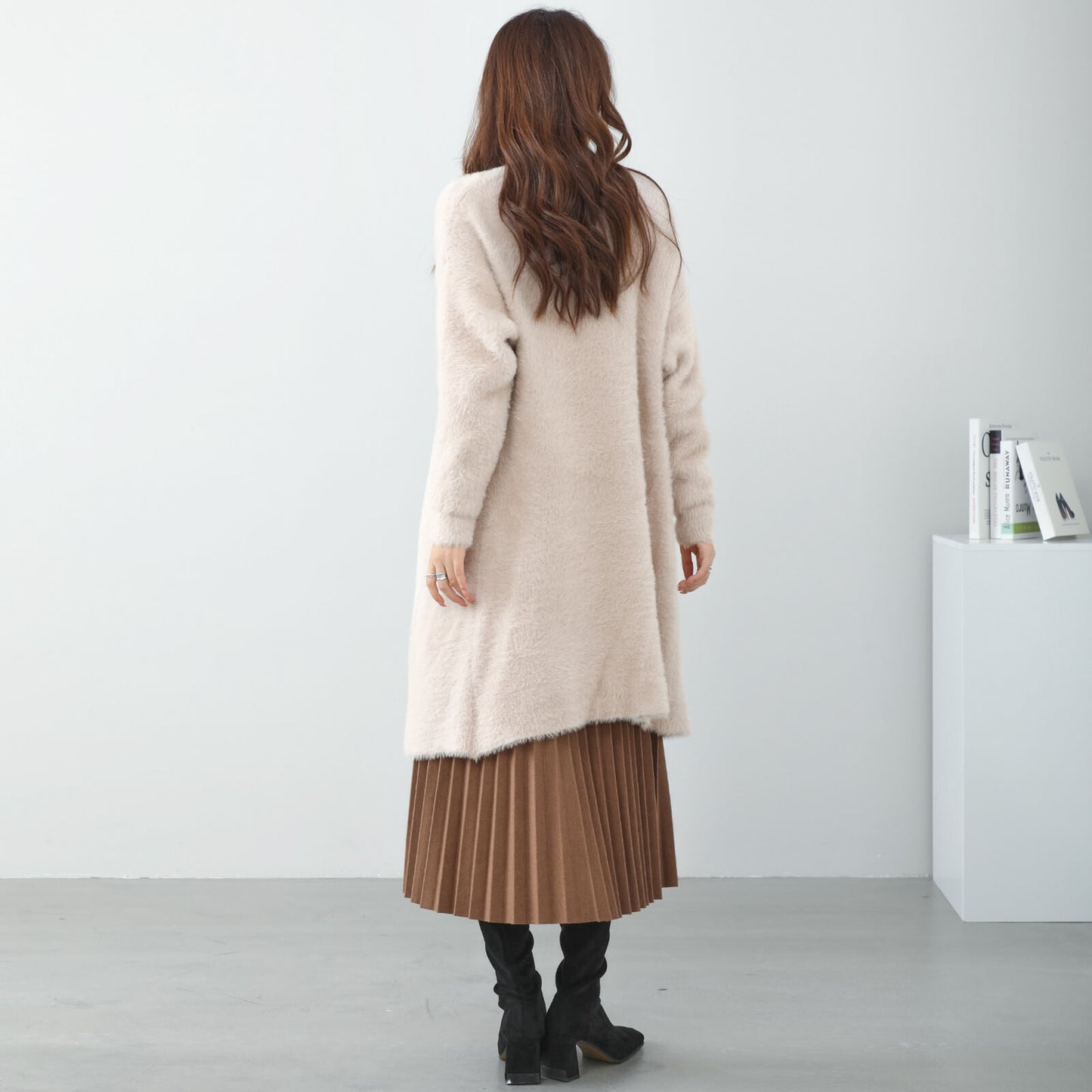 Shaggy Cardigan 毛毛無鈕外套
