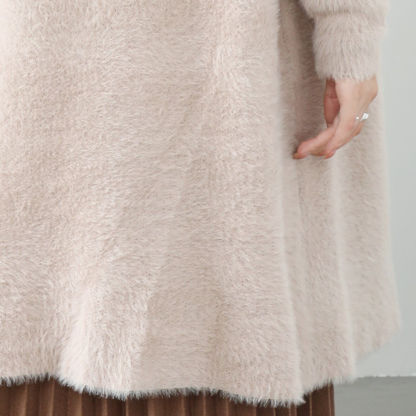 Shaggy Cardigan 毛毛無鈕外套