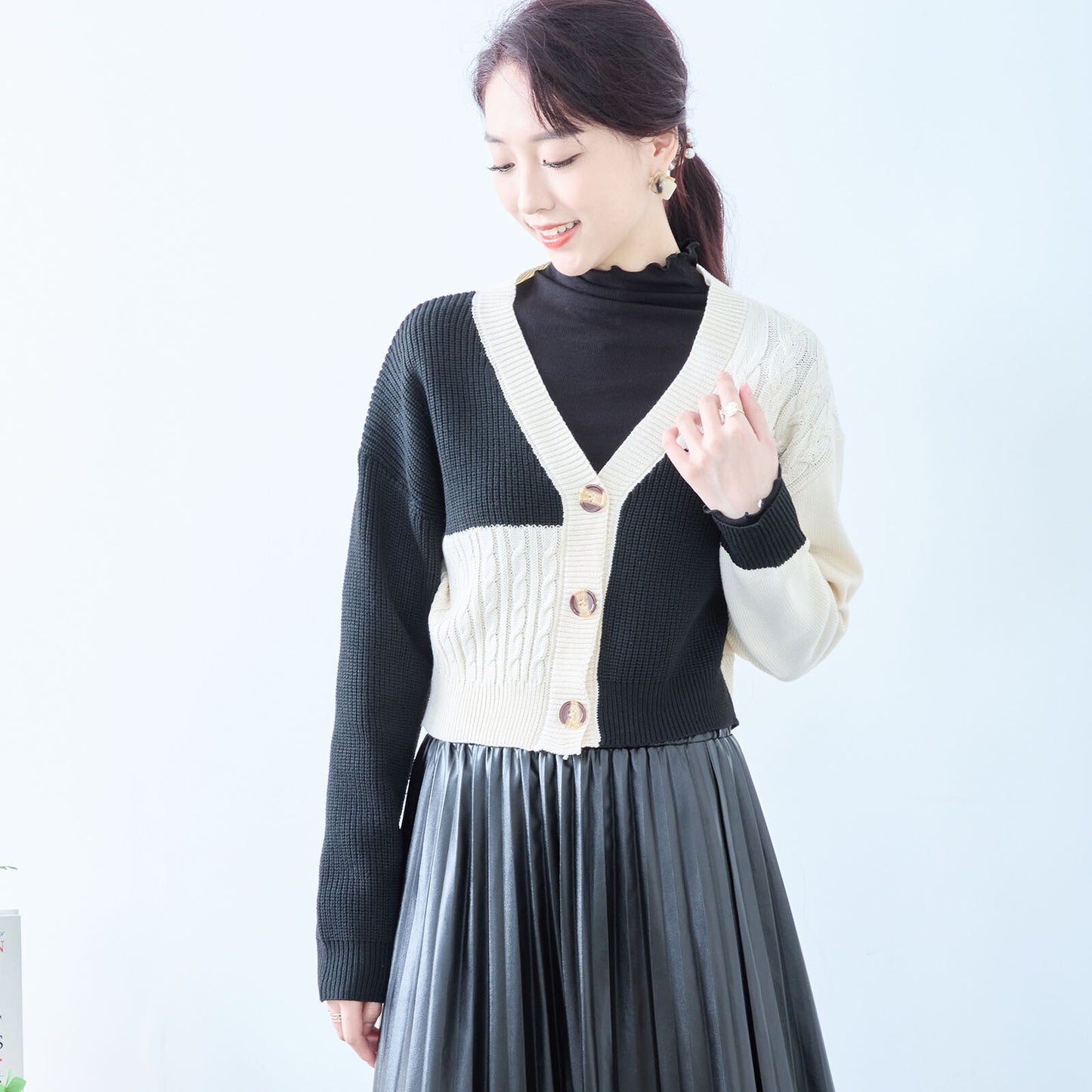 Colour Block Cardigan 開襟衫