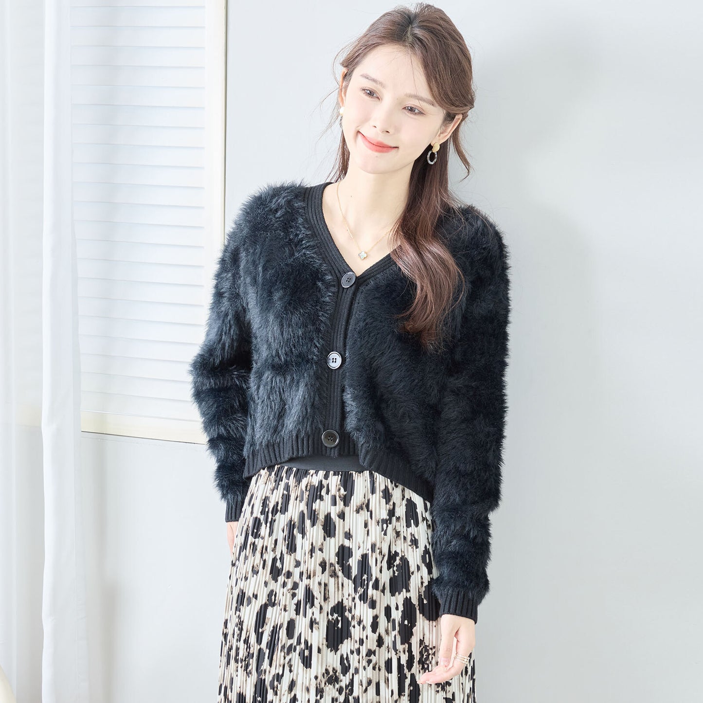 Cardigan (Fluffy) 開襟衫（絨毛）