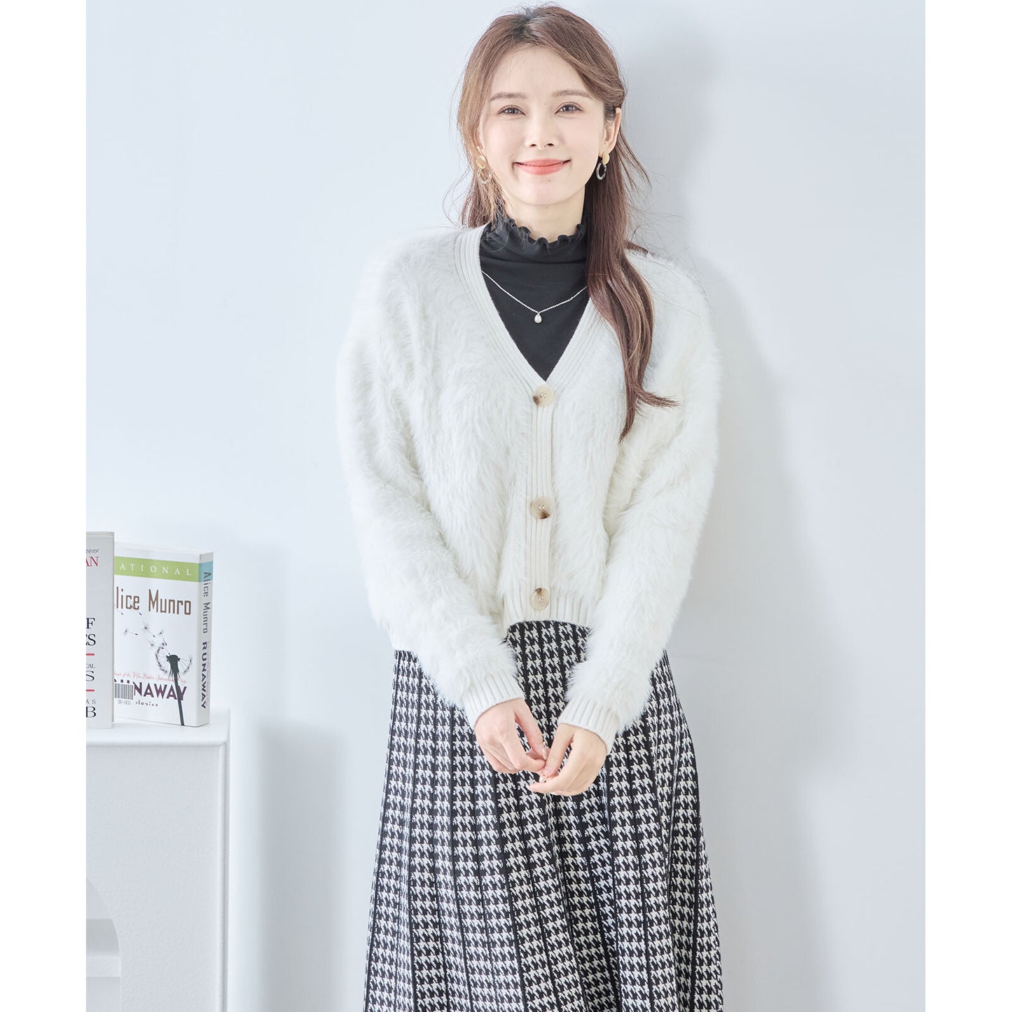 Cardigan (Fluffy) 開襟衫（絨毛）
