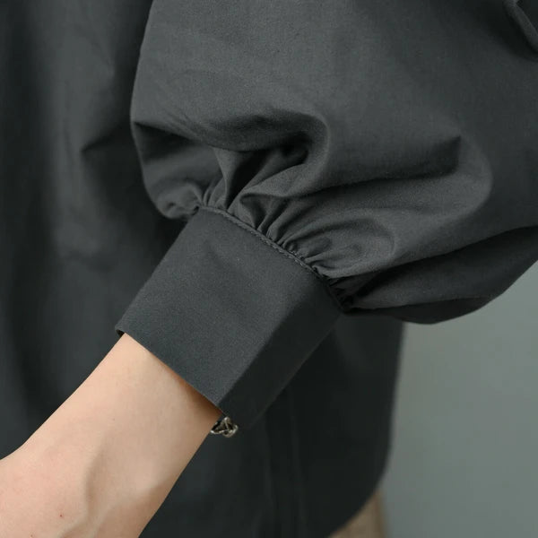 Button-Up Blouse 鈕扣襯衫