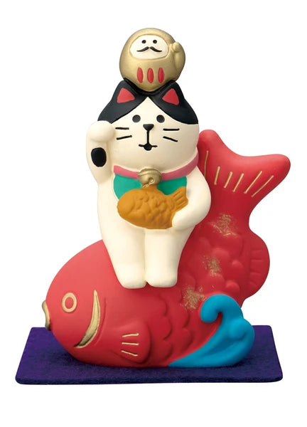 Decole Concombre - Maneki Neko Riding on a Sea Bream 坐在魚上的貓貓